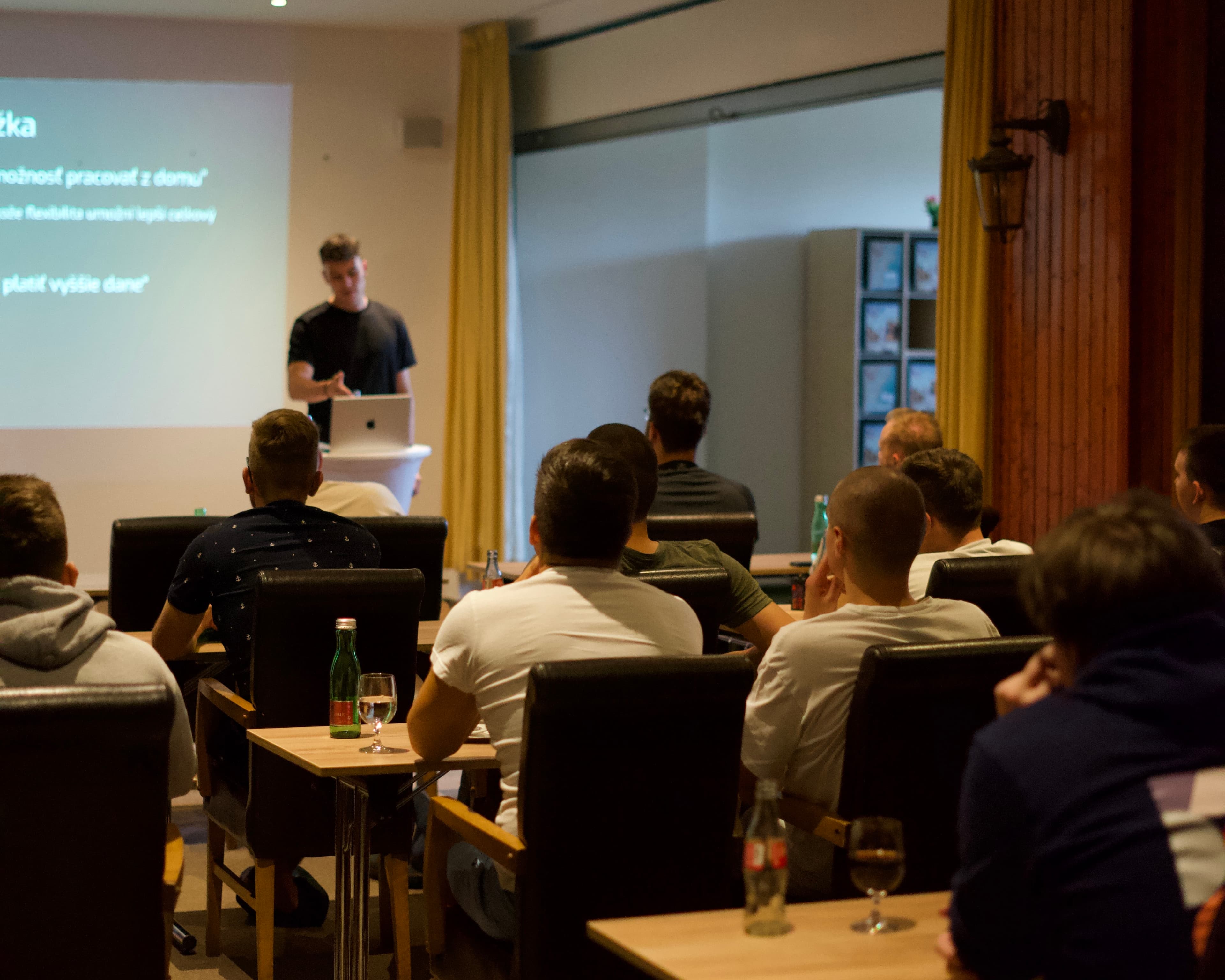 Jozef Maruscak conducting a workshop about effective argumentation